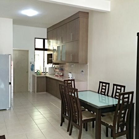 Vinz Homestay Malacca Exterior photo